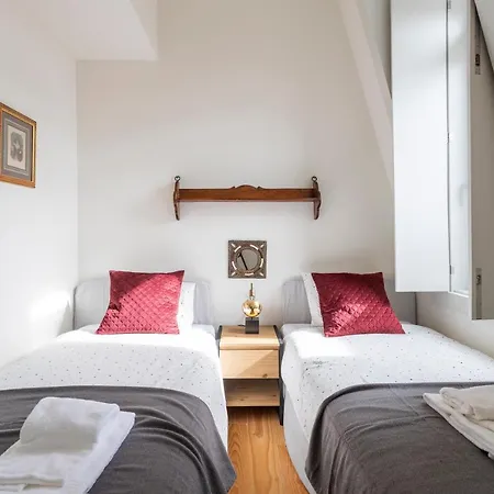 Baixa Prestige Penthouse